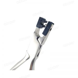 Plier for extract pins